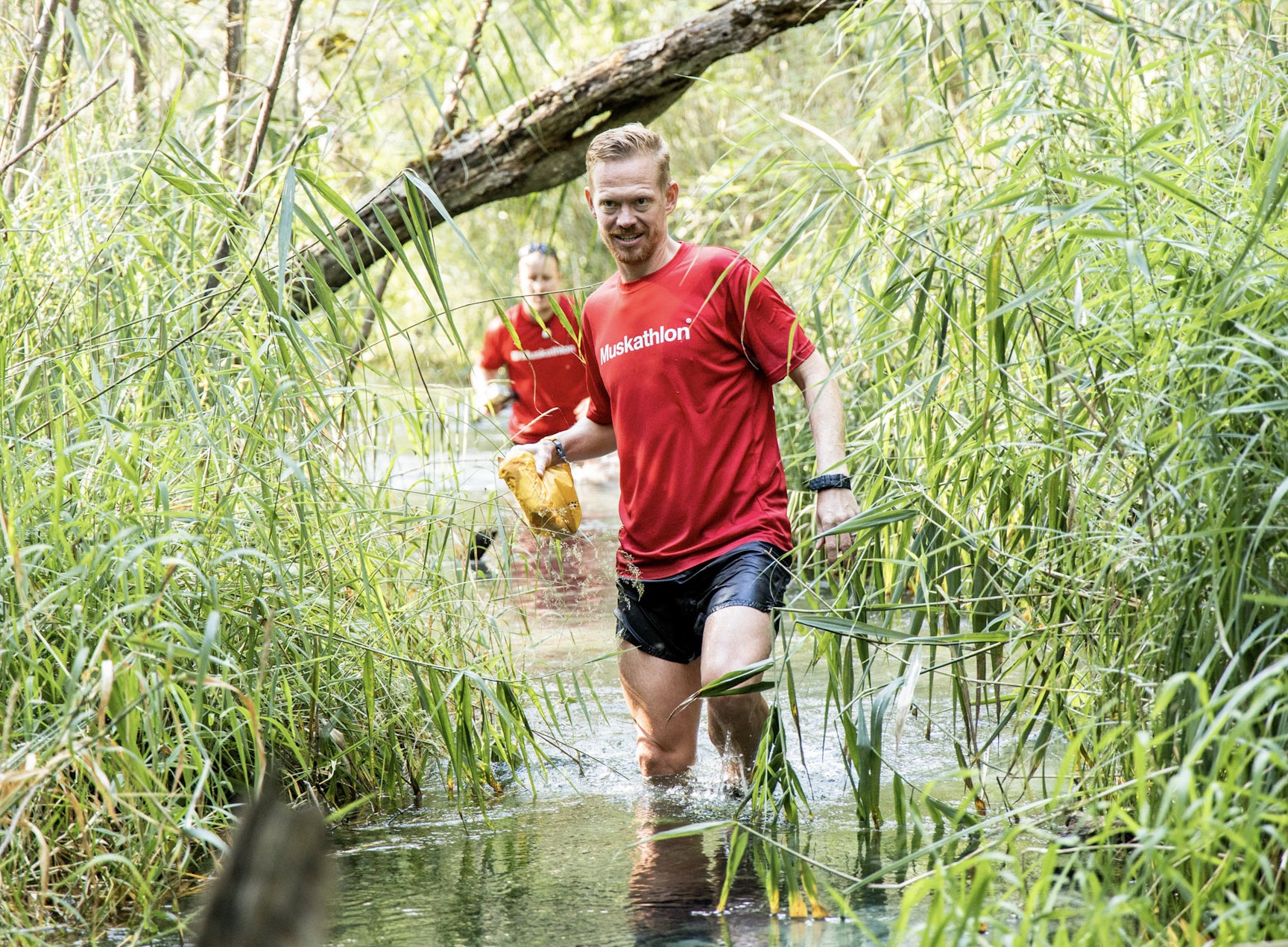Versuchen auf dem Wasser zu gehen
